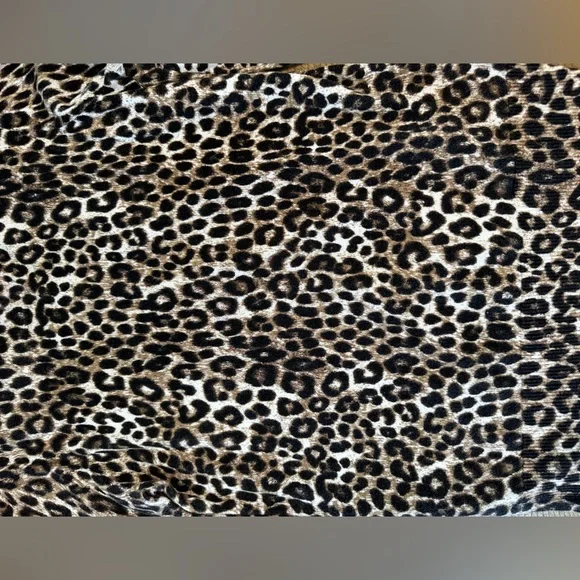 Michael Kors Women’s V-Neck Leopard Print Lightweight Sweater Size Small - Picture 11 of 14
